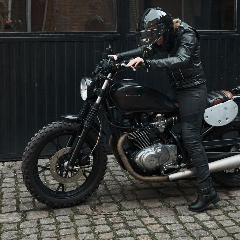 Buty Ozone Inez Lady Black 21 235612_ZAL625832.jpg