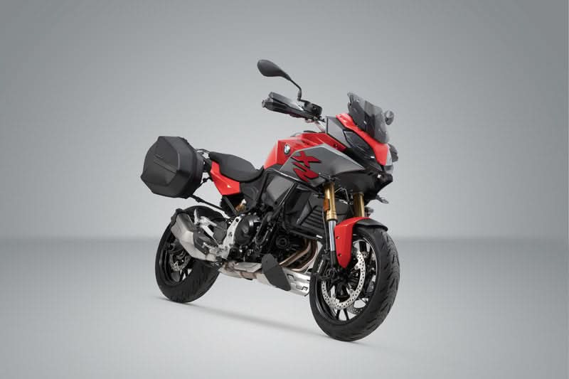 ZESTAW KUFRÓW BOCZNYCH AERO ABS I STELAŻY SW-MOTECH BMW F 900 R / XR (19-) BLACK 2X25L 3