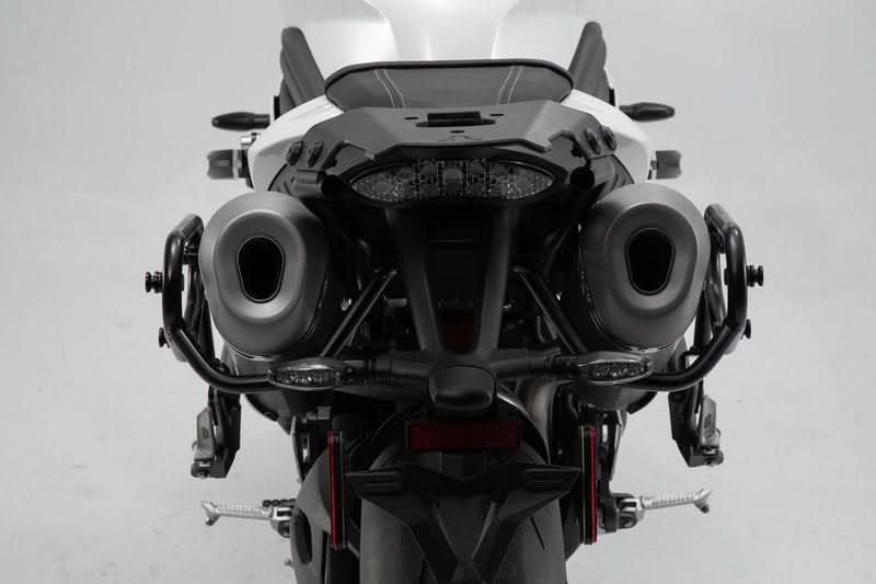 STELAŻ BOCZNY SLC PRAWY I LEWY SW-MOTECH TRIUMPH SPEED TRIPLE 1050 (18-) BLACK 3