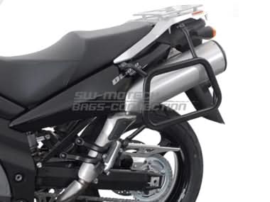 ZESTAW KUFRÓW BOCZNYCH TRAX ADV I STELAŻY SW-MOTECH SUZUKI DL1000/KAWASAKI KLV1000 SILVER 45/45L 1