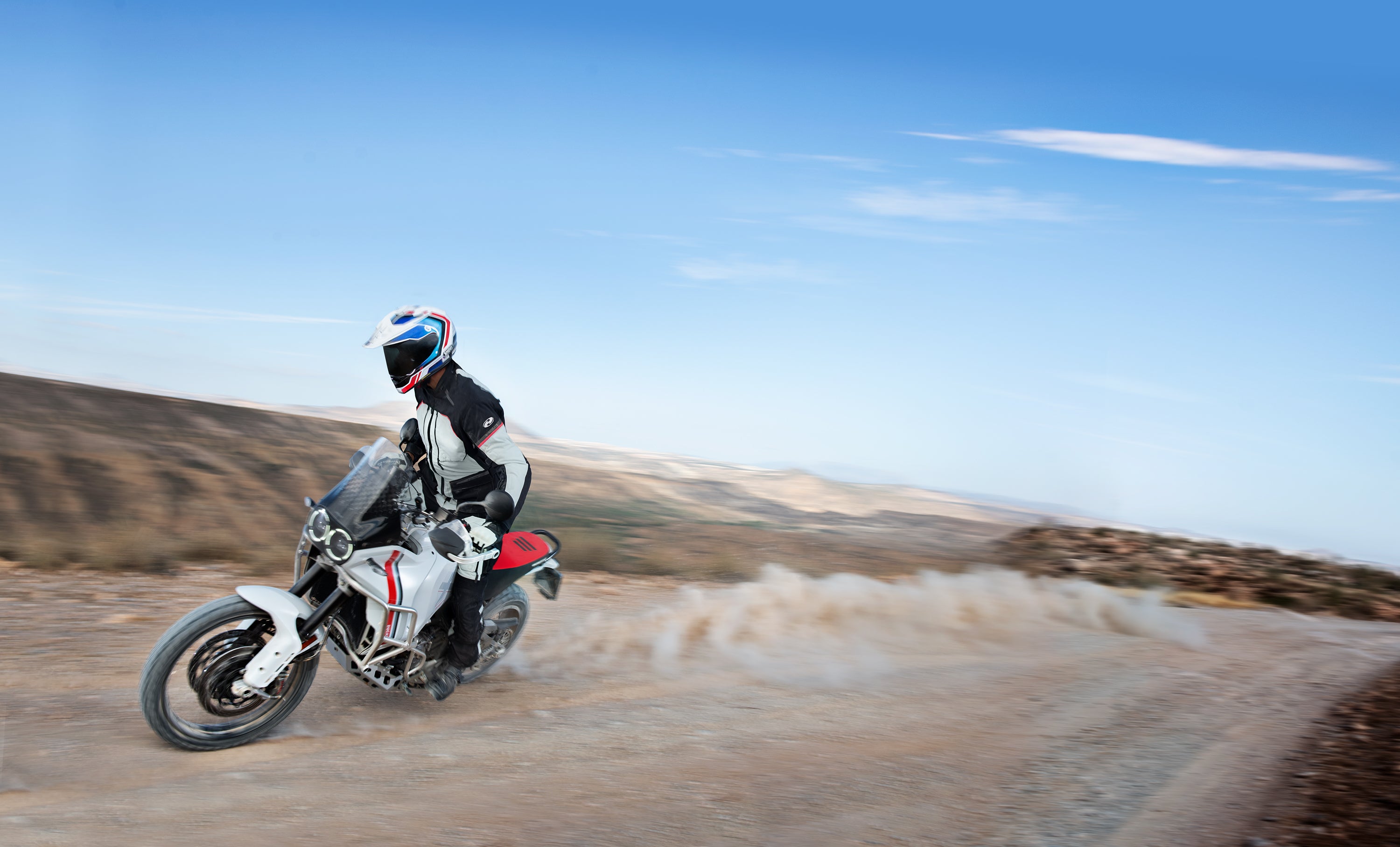 Odkrywaj nowe horyzonty z Held Tridale - zestawem dla wymagających motocyklistów