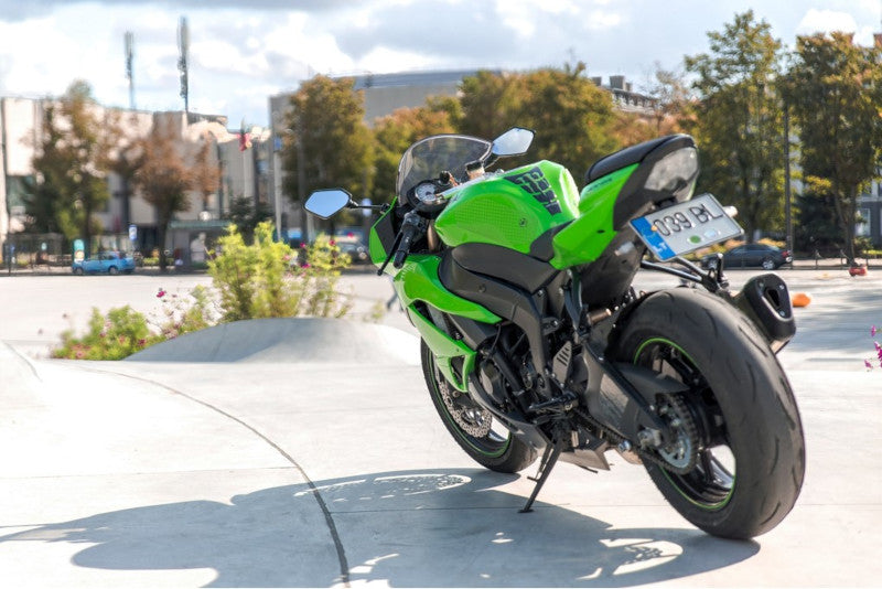 zielony motocykl kawasaki - czy naprawdę będzie tylko elektrykiem?