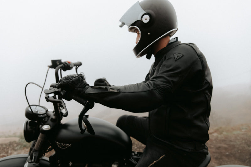 Klasyczny strój na motocykl za mniej niż 4 tys. zł