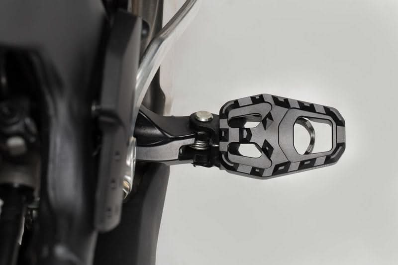 PRZEDŁUŻENIE PODNÓŻKÓW SW-MOTECH HONDA CRF 1000L AFRICA TWIN (15-17) 3