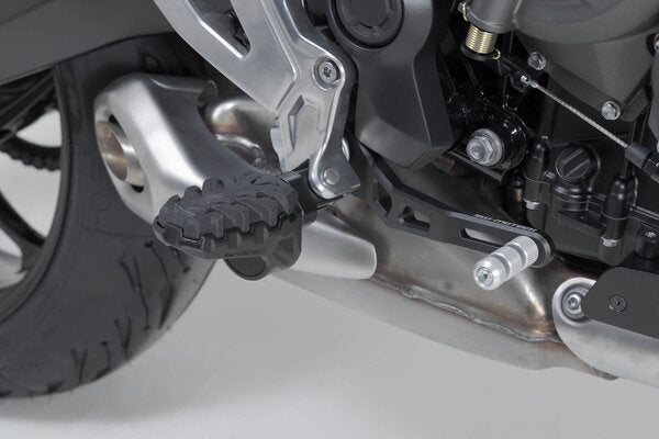 PODNÓŻKI EVO SW-MOTECH TRIUMPH TIGER SPORT 660 / 800 (24-) BLACK 5