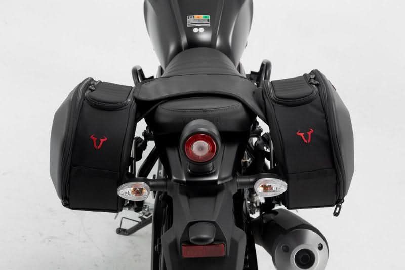ZESTAW SAKW BOCZNYCH PRO BLAZE H I STELAŻY SW-MOTECH YAMAHA XSR 125 (21-) BLACK 3