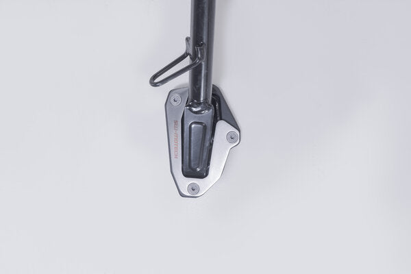 NAKŁADKA NÓŻKI BOCZNEJ SW-MOTECH BLACK/DUCATI SCRAMBLER MODELS (24-) BLACK SILVER 3