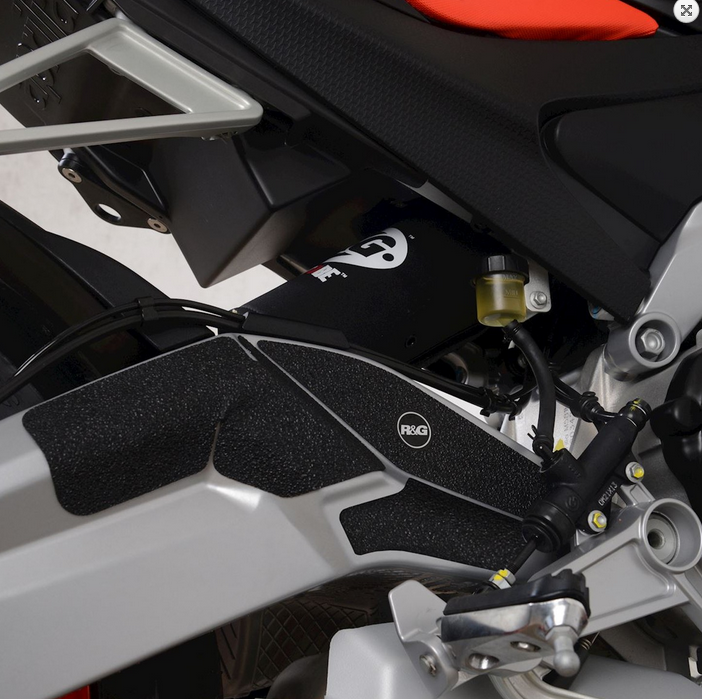 OSŁONA WAHACZA RG RACING APRILIA RS660 21-, 660 TUONO 21-, 3 CZĘŚCI BLACK 1