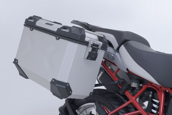 ZESTAW KUFRÓW TRAX ADV I STELAŻY SW-MOTECH BMW R 1200 GS (04-12) SILVER 9