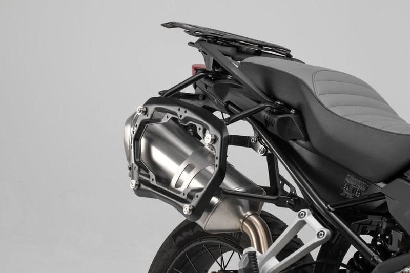 ZESTAW PLASTIKOWYCH KUFRÓW BOCZNYCH AERO ABS SW-MOTECH BLACK 2X25L 5