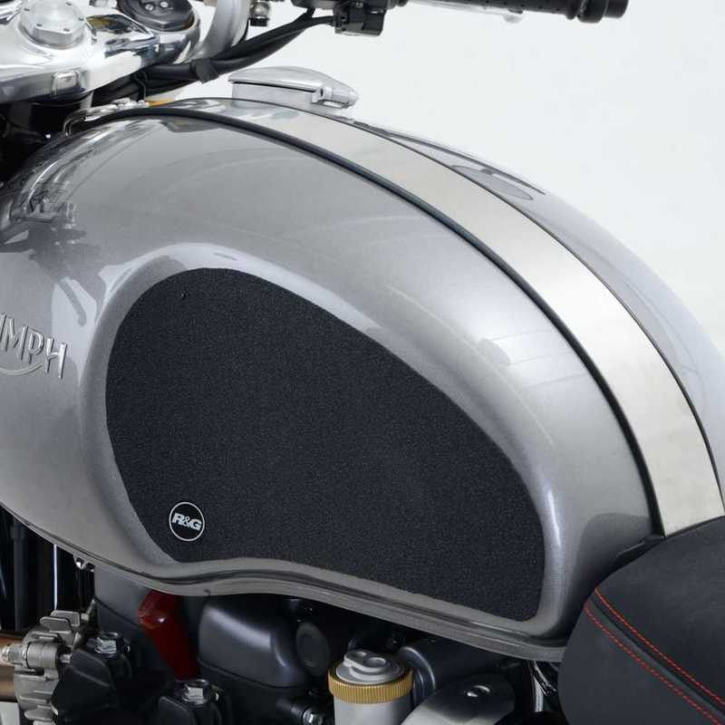NAKLEJKA NA BAK TANKPAD ANTYPOŚLIZGOWY 2 CZĘŚCI RG RACING TRIUMPH THRUXTON 1200 / 1200R BLACK 1