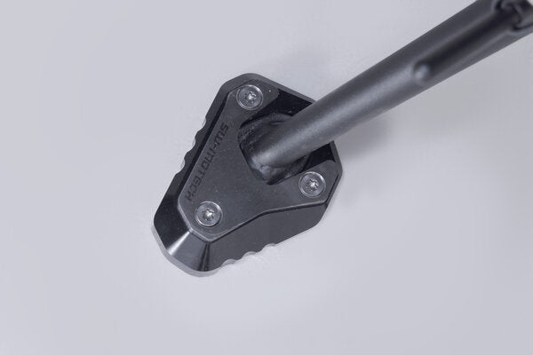 NAKŁADKA NÓŻKI BOCZNEJ SW-MOTECH KAWASAKI VERSYS 1000 (14-)/1100 (24-) BLACK/SILVER 5