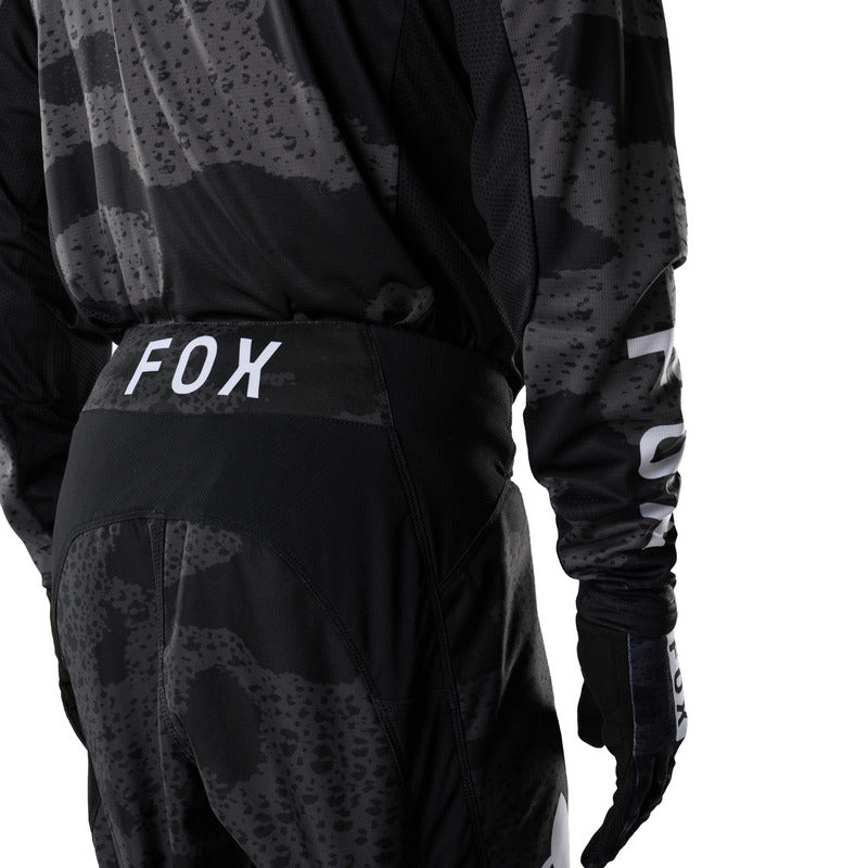 Spodnie motocyklowe FOX 180 Bnkr Black Camo 15 361598_ZAL920014.jpg