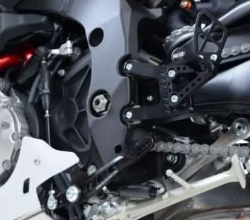 PODNÓŻKI REGULOWANE RG RACING YAMAHA YZF-R1 / R1M 15-, ZESTAW BLACK 1
