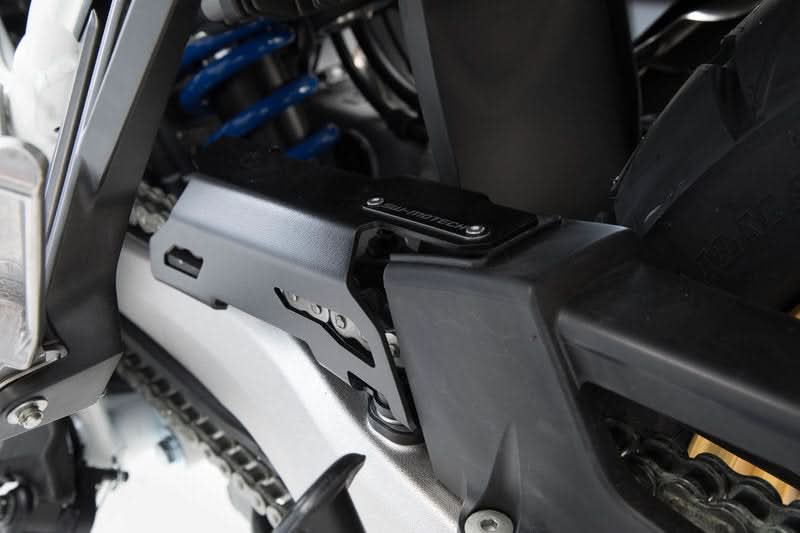 PRZEDŁUŻENIE OSŁONY ŁAŃCUCHA SW-MOTECH HONDA CRF1000L (15-) BLACK 3