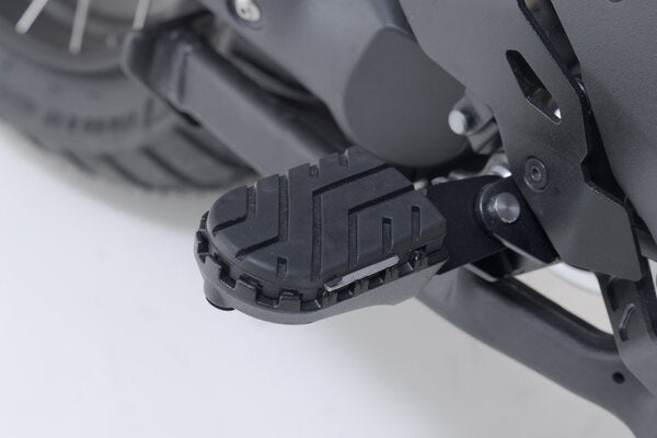 PODNÓŻKI ION SW-MOTECH YAMAHA TÉNÉRÉ 700 MODELS (19-) BLACK 3