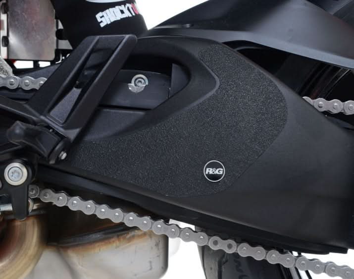 OSŁONA WAHACZA RG RACING KTM SUPERDUKE GT 16-/SUPER DUKE (R) 17-19 1 CZĘŚĆ BLACK 1