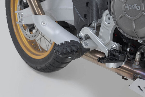 PODNÓŻKI EVO SW-MOTECH APRILIA TUAREG 660 RALLY (24-) BLACK 5