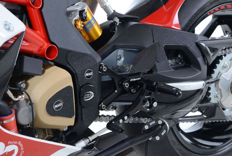 OSŁONA WAHACZA RG RACING MV AGUSTA F4 1000R 10-/F4RR/F4RC 15-, 4 CZĘŚCI BLACK 1