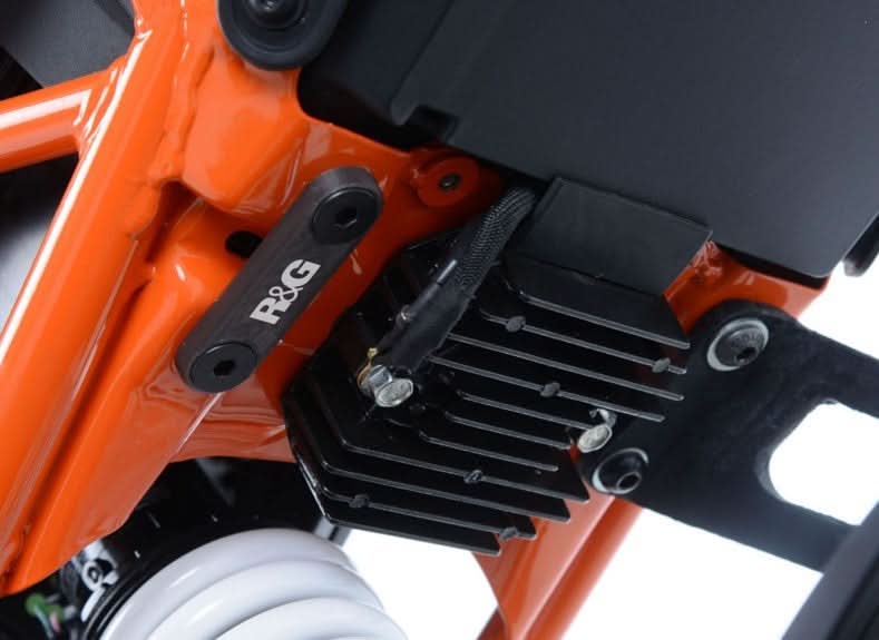 ZAŚLEPKA PODNÓŻKA LEWA RG RACING KTM 125 DUKE 17- 1