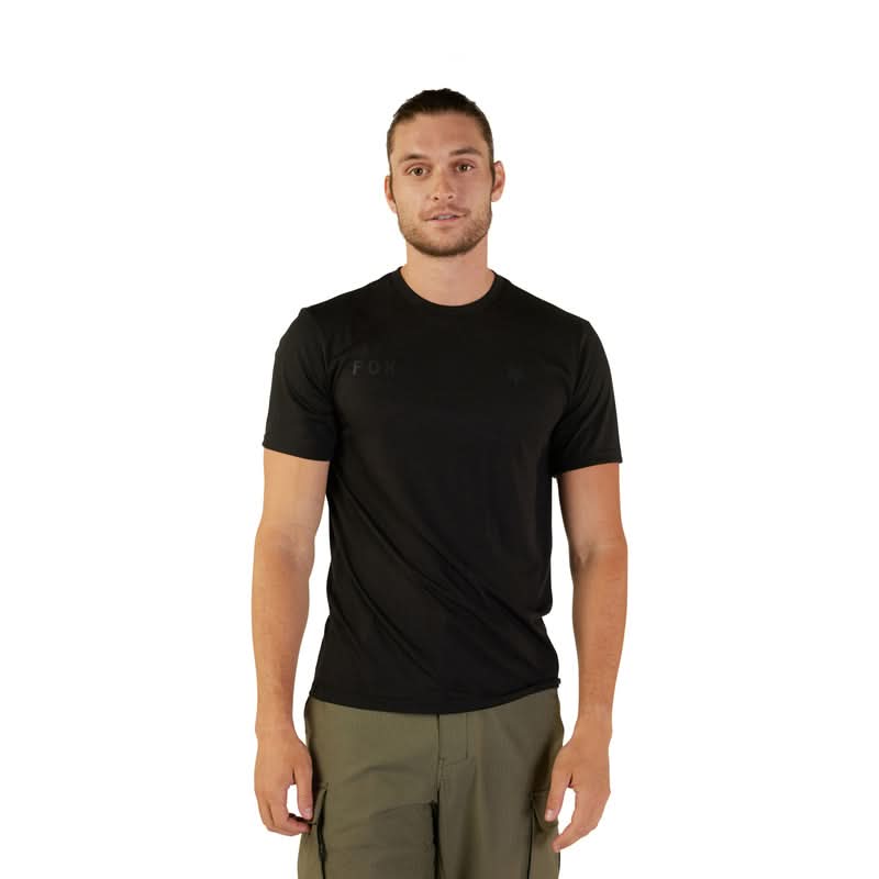 T-Shirt Fox Wordmark Tech Black 1 289670_ZAL654565.jpg