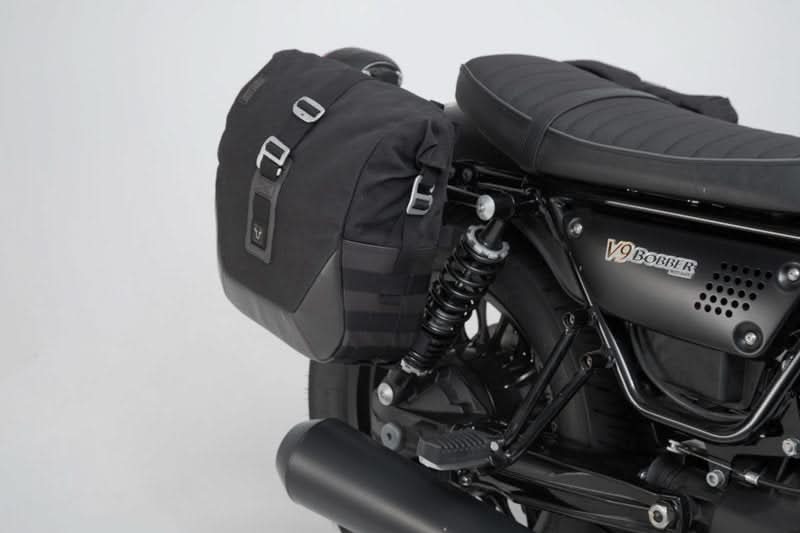 ZESTAW SAKW I STELAŻY LEGEND GEAR BLACK EDITION SW-MOTECH MOTO GUZZI V9 ROAMER/BOBBER (15-) BLACK 3