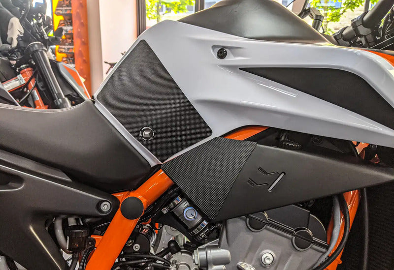 NAKLEJKA NA BAK TANKPAD ANTYPOŚLIZGOWY RG RACING EAZI-GRIP KTM 790 DUKE 18- - PRO 1