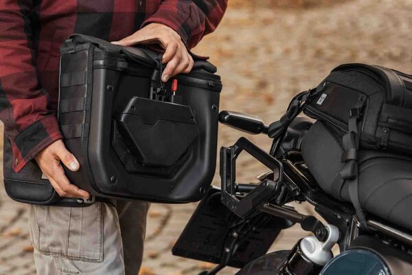 SAKWA LEGEND GEAR SW-MOTECH SIDE BAG FOR V-LOC BLACK 11L 5