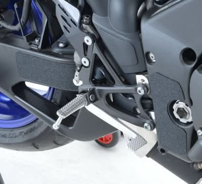 OSŁONA WAHACZA RG RACING YAMAHA YZF-R1 09-14, 4 CZĘŚCI BLACK 3