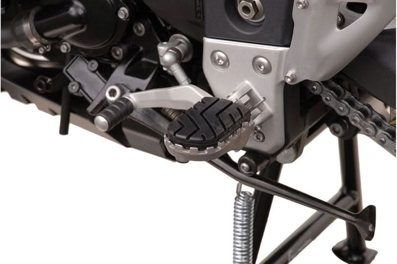 PODNÓŻKI ION SW-MOTECH TRIUMPH TIGER 1050 BMW MODELS SILVER 5