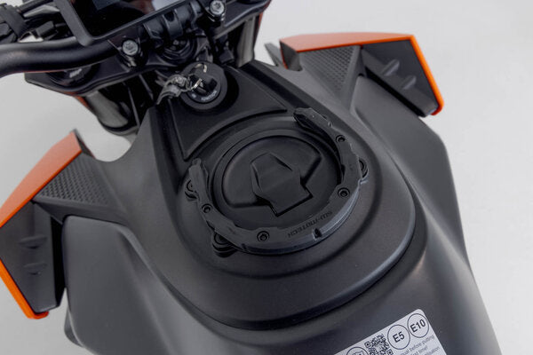 UCHWYT MOCUJĄCY TANKRING PRO SW-MOTECH KTM 990 DUKE (23-) BLACK 4