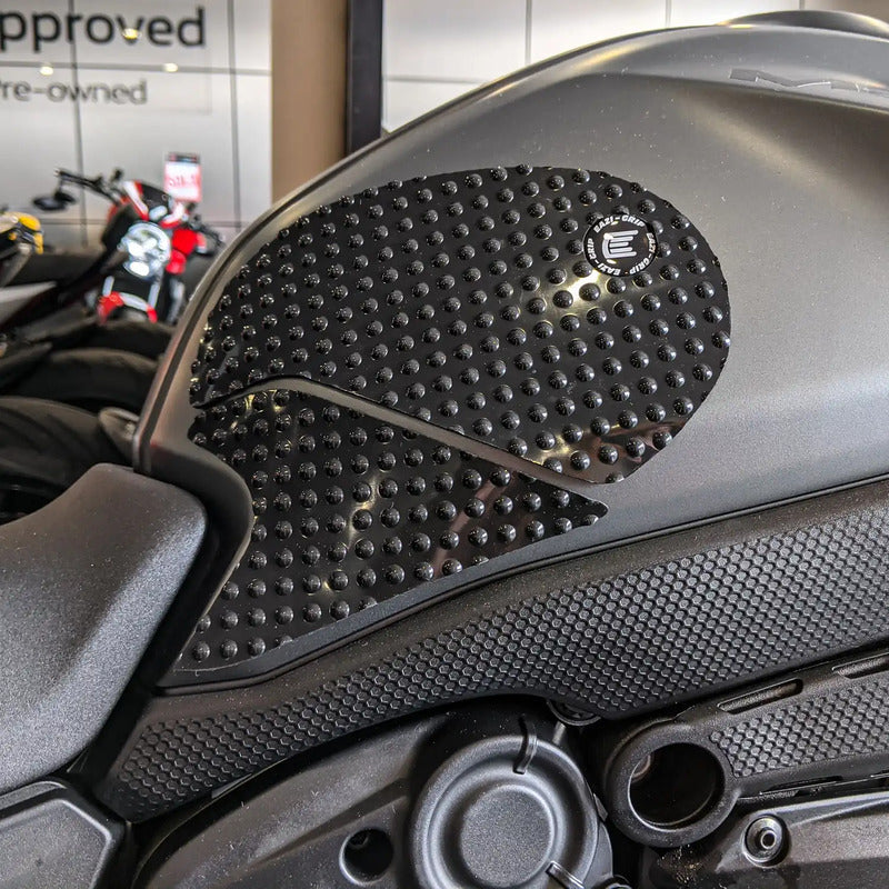 NAKLEJKA NA BAK TANKPAD ANTYPOŚLIZGOWY RG RACING EAZI-GRIP DUCATI MONSTER 21-25 - EVO 1