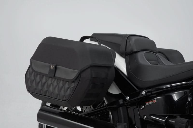 ZESTAW SAKW I STELAŻY LEGEND GEAR SW-MOTECH HARLEY-DAVIDSON SOFTAIL BREAKOUT (17-) BLACK 3