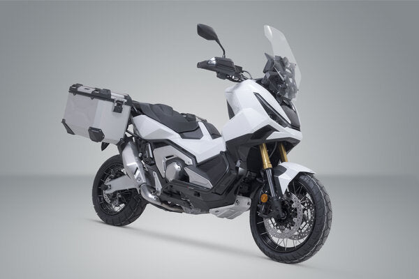 ZESTAW KUFRA CENTRALNEGO TRAX ADV SW-MOTECH 45/45 L. HONDA X-ADV (24-) SILVER 9
