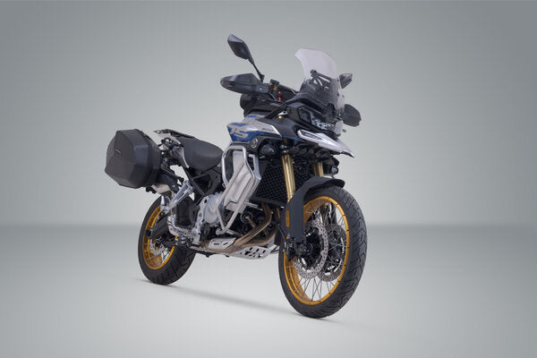 ZESTAW KUFRÓW BOCZNYCH AERO ABS I STELAŻY SW-MOTECH 2X25 L. VOGE DS900X (23-) 3