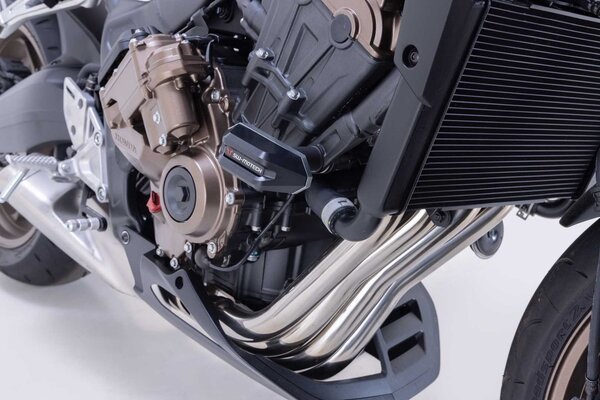 CRASHPADY SW-MOTECH HONDA CB650R E-CLUTCH (23-) BLACK 11