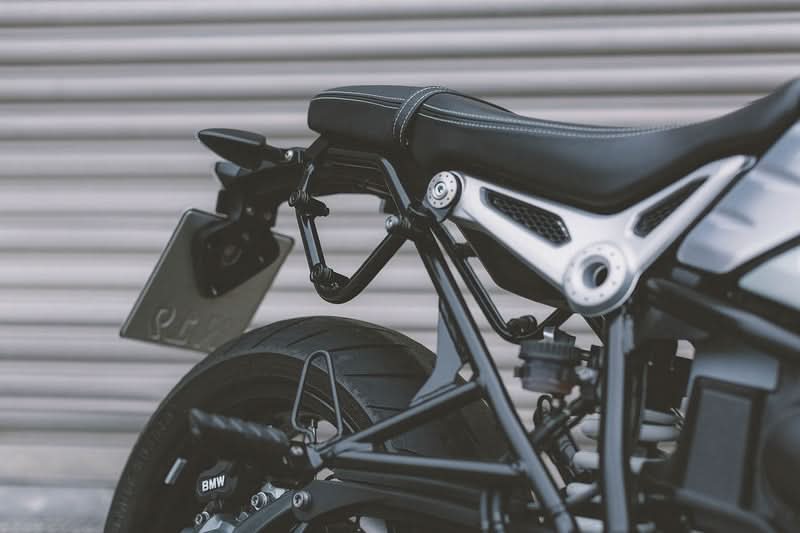 ZESTAW SAKW I STELAŻY LEGEND GEAR BLACK EDITION SW-MOTECH BMW R NINET RACER (16-) BLACK 3