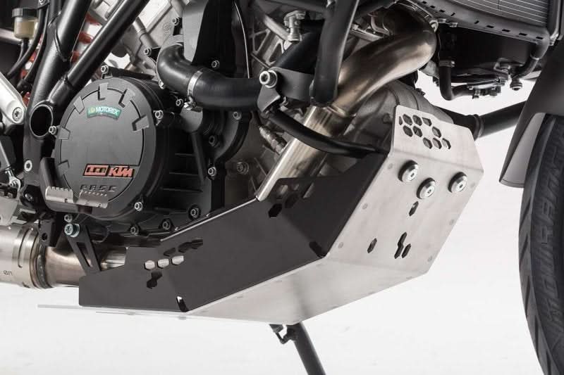ZESTAW ZABEZPIECZAJĄCY MOTOCYKL ADVENTURE SW-MOTECH KTM 1050 ADVENTURE (14-) 3