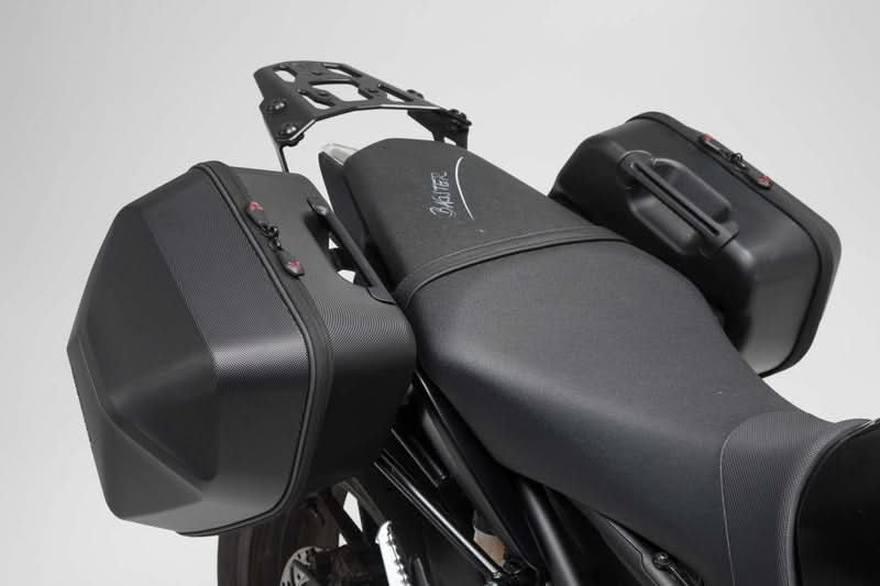 ZESTAW KUFRÓW BOCZNYCH URBAN ABS I STELAŻY SW-MOTECH YAMAHA MT-09 (13-20) BLACK 2X16,5L 1