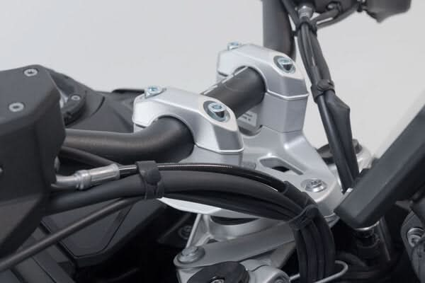 ZESTAW PODWYŻSZAJĄCY KIEROWNICĘ SW-MOTECH 30MM BMW R 1300 GS (23-) SILVER 5