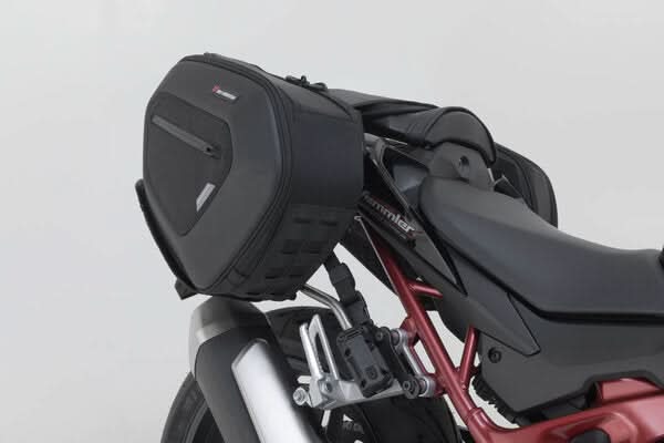 ZESTAW SAKW BOCZNYCH PRO BLAZE H I STELAŻY SW-MOTECH HONDA CB750 HORNET (22-) BLACK 5