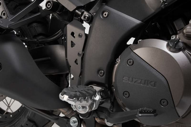 OSŁONA POMPY HAMULCOWEJ SW-MOTECH SUZUKI V-STROM 1050 (19-) BLACK 1