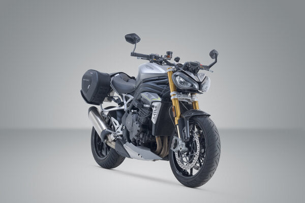 ZESTAW SAKW BOCZNYCH PRO BLAZE H I STELAŻY SW-MOTECH TRIUMPH SPEED TRIPLE 1200 RR / RS (21-) BLACK 3