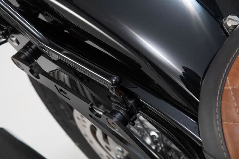 ADAPTER DO STELAŻA SLH ORYGINALNEGO ZESTAWU SW-MOTECH HARLEY-DAVIDSON BLACK 1