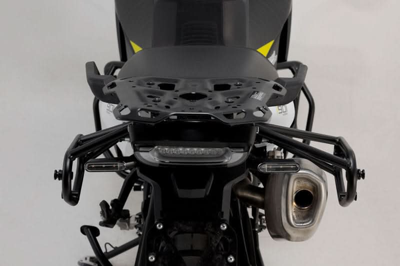 ZESTAW KUFRÓW BOCZNYCH URBAN ABS I STELAŻY SW-MOTECH HUSQVARNA NORDEN 901 (21-) BLACK 2X16,5L 3