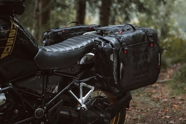 ZESTAW SAKW BOCZNYCH SYSBAG WP L/L SW-MOTECH YAMAHA MT-07 TRACER (16-) 3