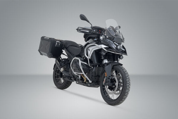 ZESTAW KUFRA CENTRALNEGO TRAX ADV SW-MOTECH 45/45 L. BMW R 1300 GS (23-) BLACK 3