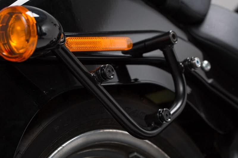 STELAŻ BOCZNY SLC PRAWY SW-MOTECH HARLEY-DAVIDSON SOFTAIL MODELS 5