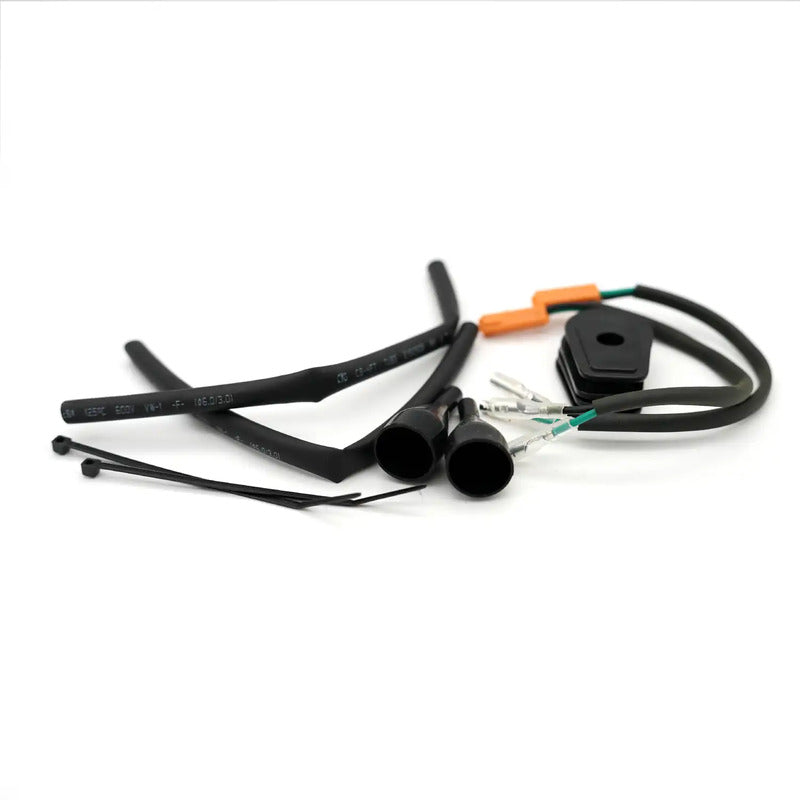 ADAPTER DO KIERUNKOWSKAZÓW RG RACING KAWASAKI NINJA 500 24- / Z900 17-19 2 SZT BLACK 1