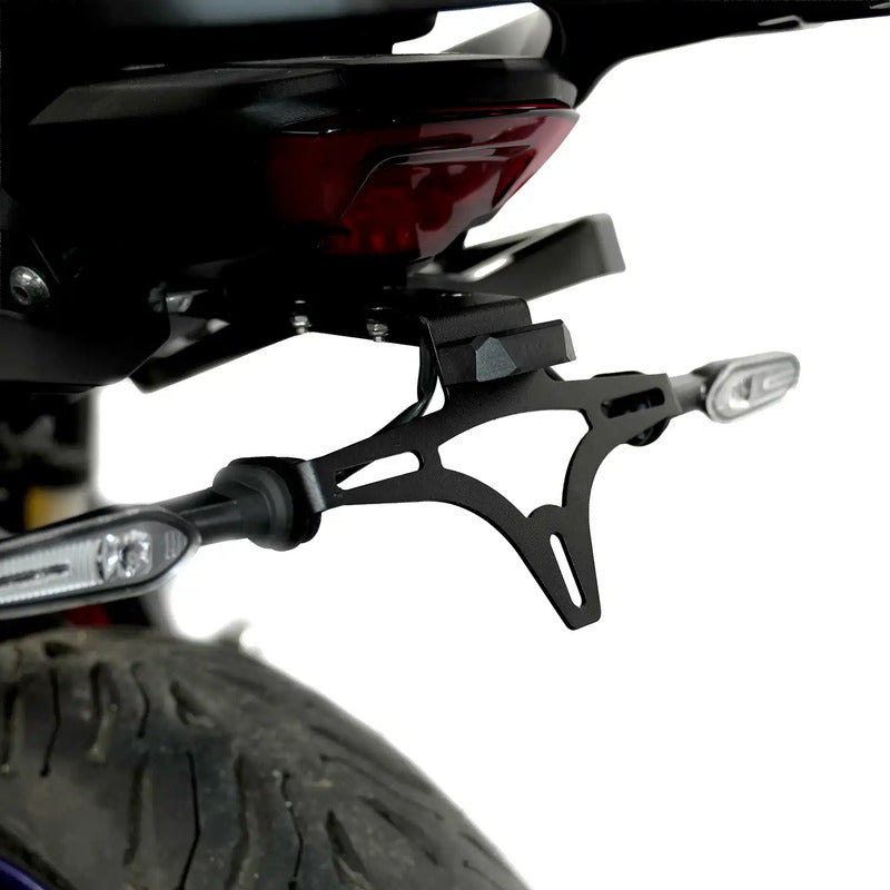 MOCOWANIE TABLICY REJESTRACYJNEJ RG RACING YAMAHA TRACER 7(GT) 25- 1